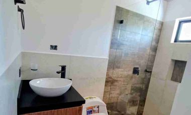 SE ARRIENDA FINCA EN ALTOS DEL TABLAZO. RIONEGRO