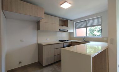 Apartamento en arriendo en Pinares Alto