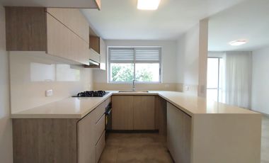 Apartamento en arriendo en Pinares Alto