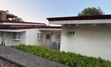 CASA EN VENTA EN FRACC. VILLAS EL TAPATÍO