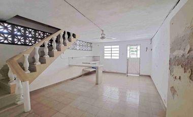 CASA EN PROGRESO EN LA COLONIA ISMAEL GARCIA A ESQUINA Y MEDIA DE LA PLAYA