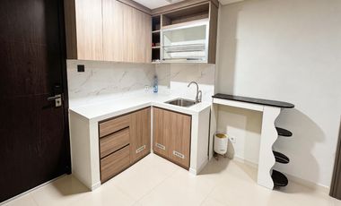 Sewa Apartemen Daan Mogot City 1BR 38m² – Lantai 17, View Pool, Nyaman & Siap Huni