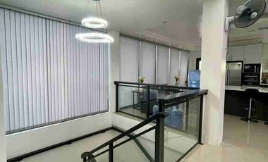 FOR SALE: MODERN ELEGANT RETIREMENT HOME WITH SPACIOUS BACKYARD