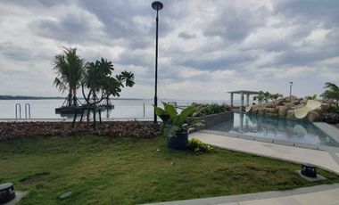 CONDO FOR SALE: 2 Bedroom 104sqm Unit in Paranaque - Oak Harbor Residences