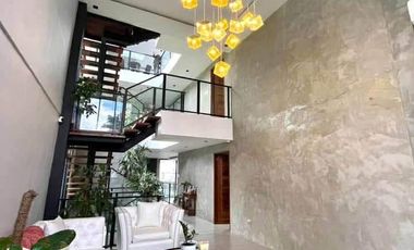 For Sale 5 Bedroom house Highlands Pointe at Havila RIzal Semi Furnished house for sale