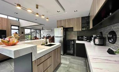 House for sale 5 Bedroom Highlands Pointe at Havila  Rizal Semi Furnished house for sale