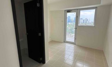 2 Bedroom w/ Balcony For Sale in Kasara Urban Resort Pasig near Ortigas, SM Megamall, BGC, Makati, NAIA