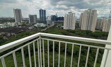 2 Bedroom w/ Balcony For Sale in Kasara Urban Resort Pasig near Ortigas, SM Megamall, BGC, Makati, NAIA
