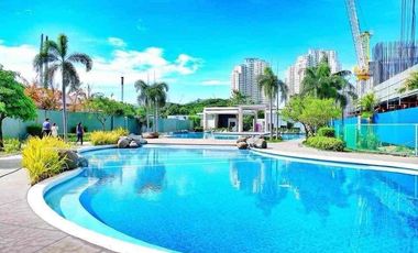 2 Bedroom w/ Balcony For Sale in Kasara Urban Resort Pasig near Ortigas, SM Megamall, BGC, Makati, NAIA