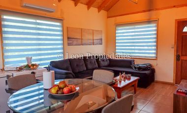 Leon Propiedades vende parcela con 2 casas y un galpón en camino el toro, Curacaví.