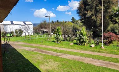 Leon Propiedades vende parcela con 2 casas y un galpón en camino el toro, Curacaví.