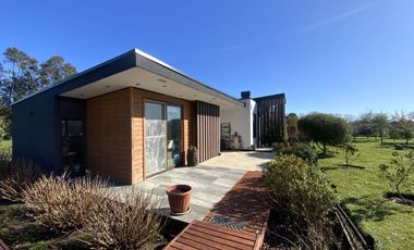 Se Vende preciosa Casa con cabaña en Frutillar
