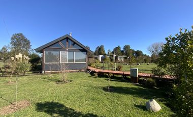 Se Vende preciosa Casa con cabaña en Frutillar