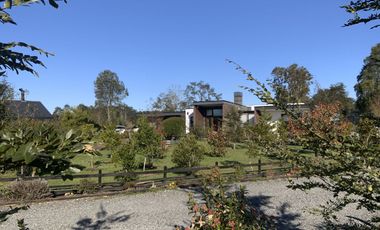 Se Vende preciosa Casa con cabaña en Frutillar