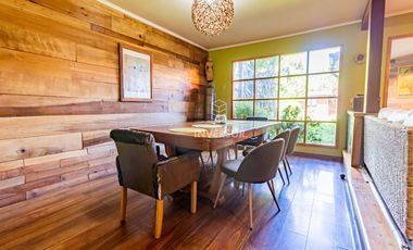 AMPLIA PROP. COMERCIAL O HABITACIONAL A PASOS DEL HOSPITAL