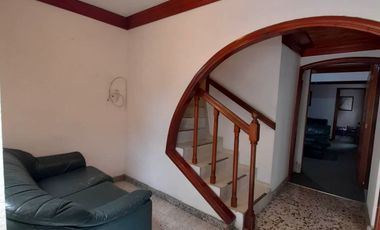 VENDO AMPLIA CASA EN EL BARRIO SAN FERNANDO CUBA
