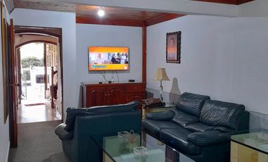 VENDO AMPLIA CASA EN EL BARRIO SAN FERNANDO CUBA