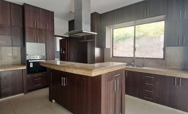 casa de venta en urbanización altos manta beach L/F