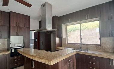 casa de venta en urbanización altos manta beach L/F