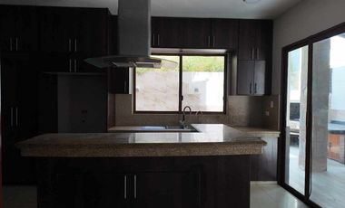 casa de venta en urbanización altos manta beach L/F