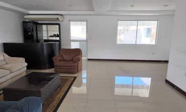 casa de venta en urbanización altos manta beach L/F
