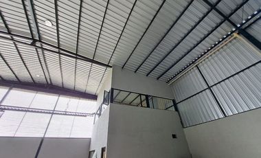 galpon industrial nuevo de alquiler en manta L/F