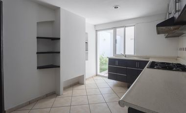 CASA EN VENTA CERCA DE LA RECTA A CHOLULA EN COLONIA BELLO HORIZONTE