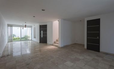 CASA EN VENTA CERCA DE LA RECTA A CHOLULA EN COLONIA BELLO HORIZONTE