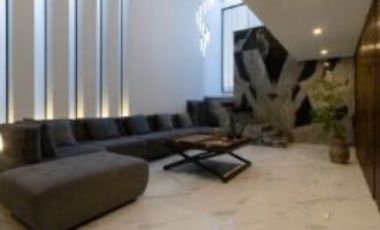 RESIDENCIA EN VENTA EN LAS CAÑADAS