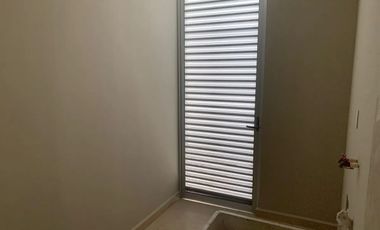 AMPLIO DEPARTAMENTO EN PLANTA BAJA EN CORREGIDORA, QRO.