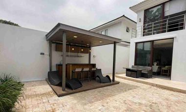 EN VENTA LINDA CASA EN ISLA MOCOLI