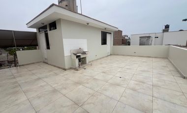 Casa amplia en zona segura en  Cedros de Villa