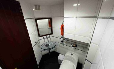 VENDO APARTAMENTO CABECERA AREA 273 METROS UBICADO VISTA