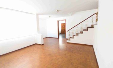 Casa en renta, ideal para negocios, capacitaciones, coworking. 227 m2. sector Quicentro Norte..Quito