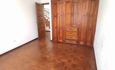 Casa en renta, ideal para negocios, capacitaciones, coworking. 227 m2. sector Quicentro Norte..Quito