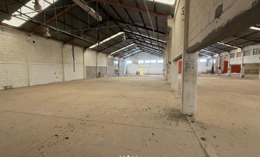 Venta de Remate en Nave Industrial con Posesión, entrega inmediata Col. Cd. Delicias, Chihuahua.