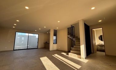 RENTA CASA Nueva de Autor en Zaru. EXCELENTES ESPACIO PARA TU PROYECTO DE VIDA.