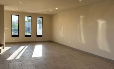 RENTA CASA Nueva de Autor en Zaru. EXCELENTES ESPACIO PARA TU PROYECTO DE VIDA.