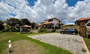 Casa Campestre en La Mesa de los Santos