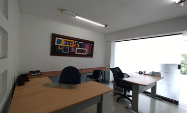 Oficina en arriendo en Alto Prado.