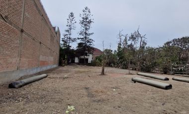 Oportunidad de Terreno en Av. Yurumayo