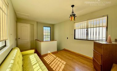 SAN FELIPE - ARRIENDA CASA 2 PISOS 4D 3B 2E