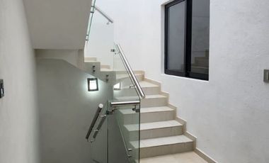 CASA EN RENTA AMUEBLADA 4 RECAMARAS MUY AMPLIA COL. EL COECILLO $30,000.00 LISTA PARA ENTREGA INMEDIATA