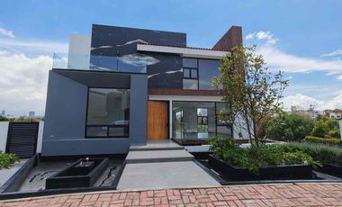 Casa de lujo en venta en La Vista Country Club con campo de golf, san Andrés Cholula.