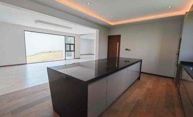 Casa de lujo en venta en La Vista Country Club con campo de golf, san Andrés Cholula.