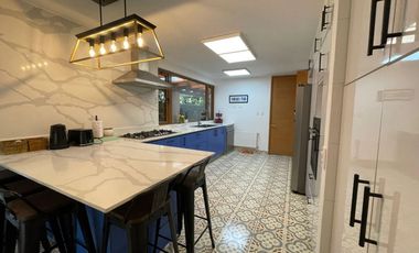 VENTA CASA MEDITERRANEA EN EXCLUSIVO CONDOMINIO - 5D+4B+PISCINA+TERRAZA+QUINCHO - COLEGIO CRAIGHOUSE, SAN ANSELMO, SAN JOSE, ALEMÁN, PEDREGALES