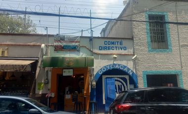CASA CON LOCALES EN VENTA COYOACÁN CDMX