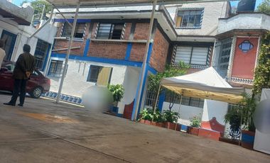 CASA CON LOCALES EN VENTA COYOACÁN CDMX