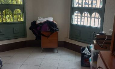 CASA CON LOCALES EN VENTA COYOACÁN CDMX