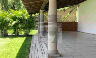 CASA EN CUERNAVACA CON VIGILANCIA ALBERCA Y AMENIDADES INCREÍBLES